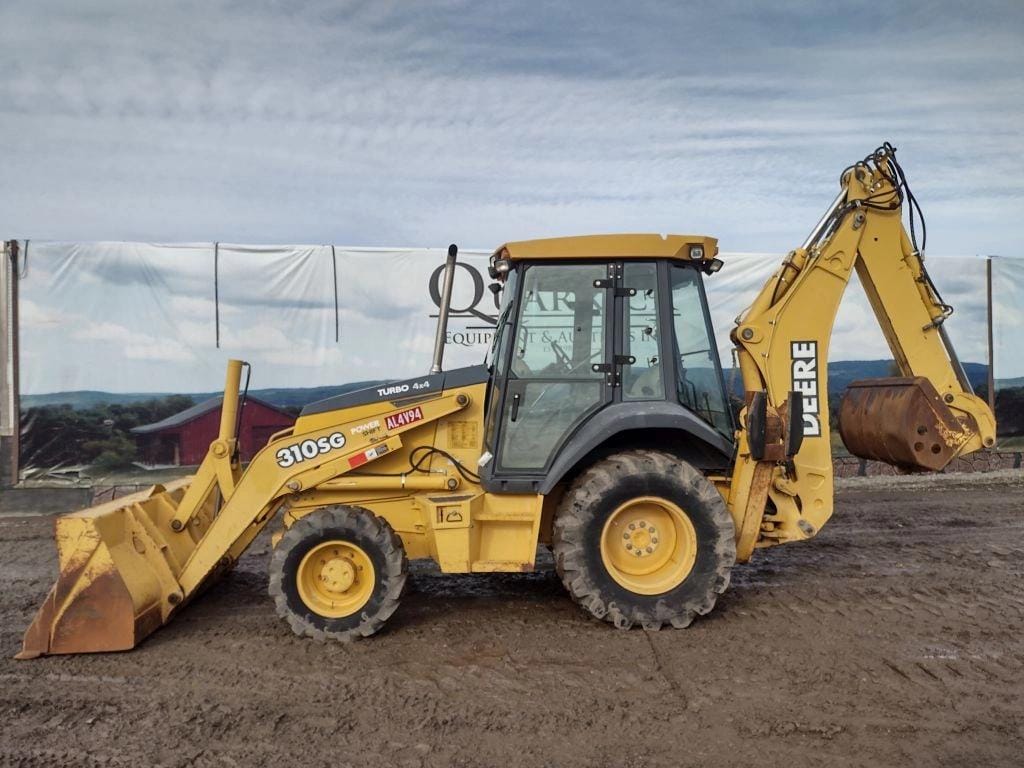 2002 John Deere 310SG Equipment Image0