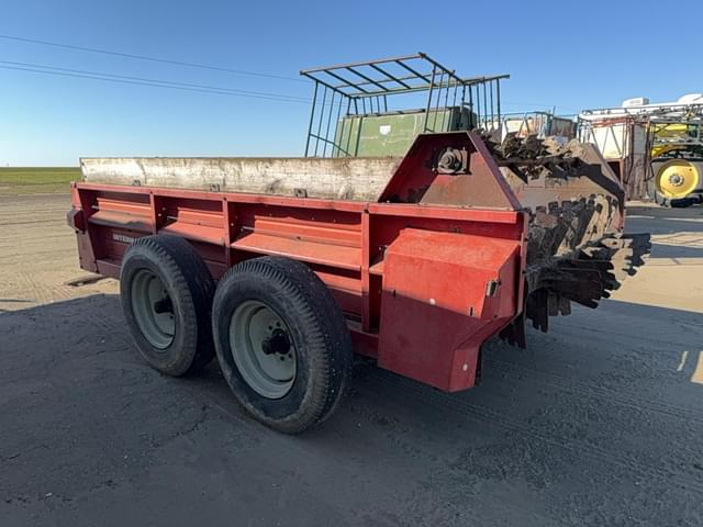Image of International Harvester 575 equipment image 1