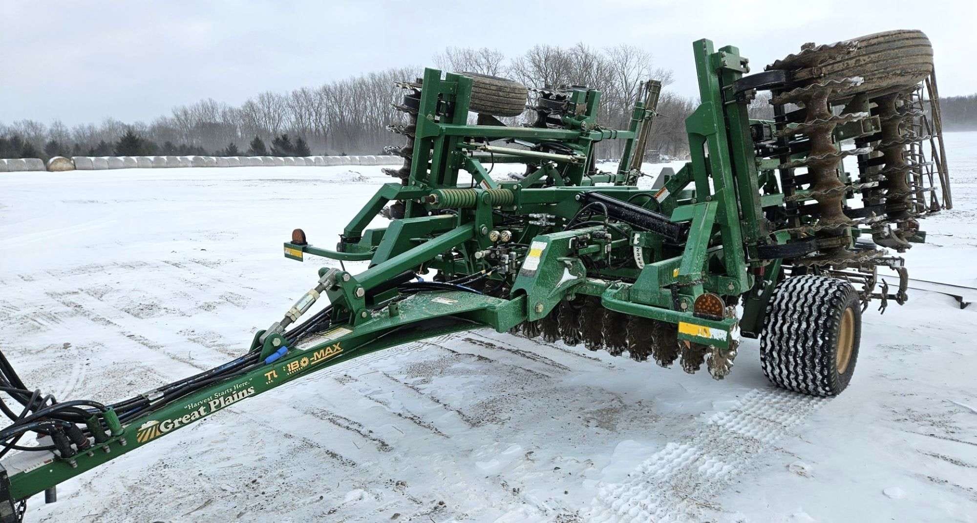 2017 Great Plains Turbo-Max Equipment Image0