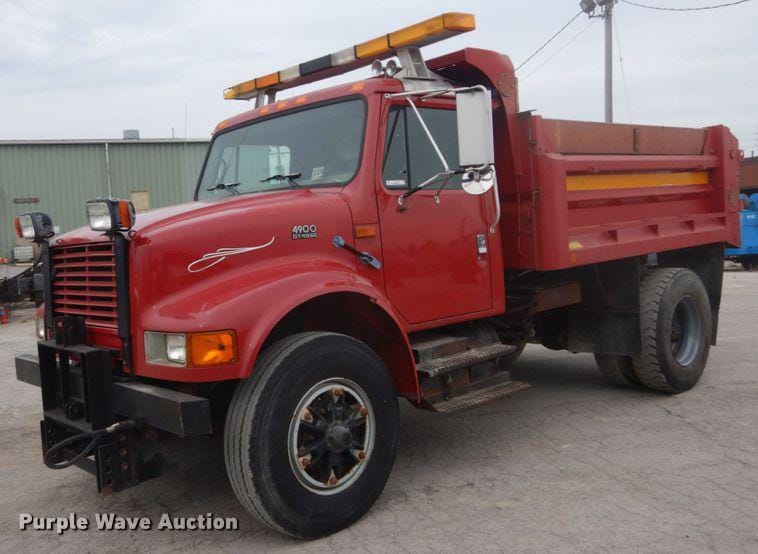 Main image International 4900