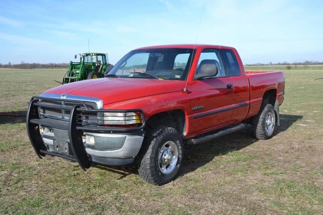 Image of Dodge Ram 2500 equipment image 1