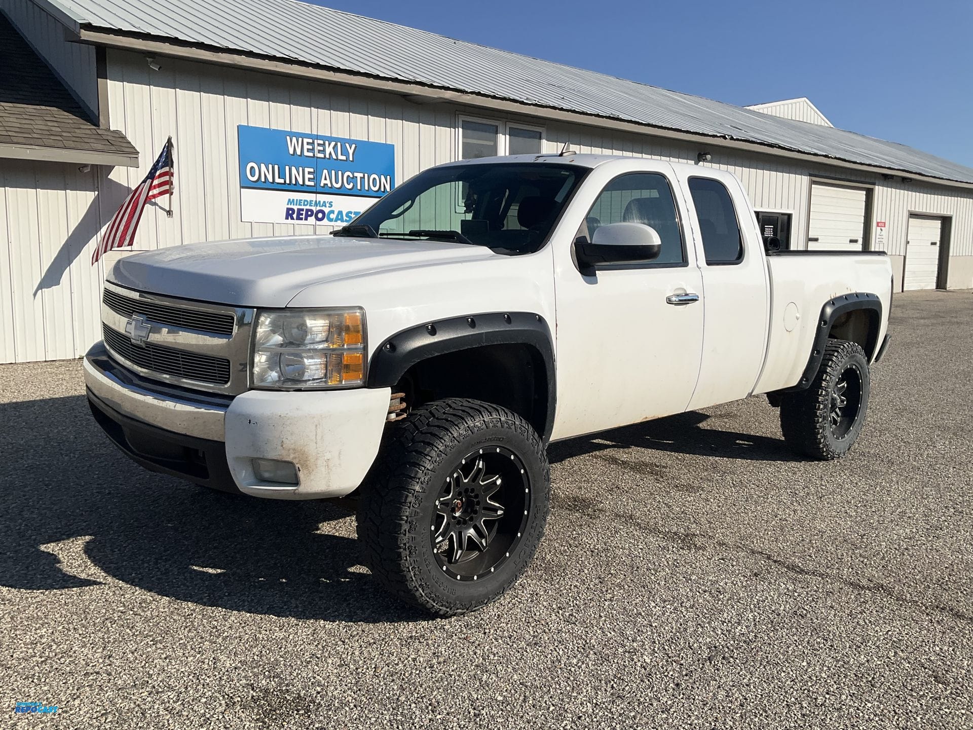 2007 Chevrolet 1500 Equipment Image0