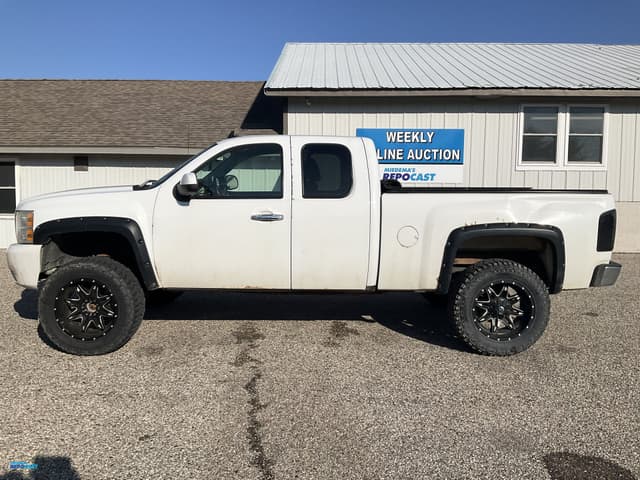 Image of Chevrolet 1500 equipment image 1