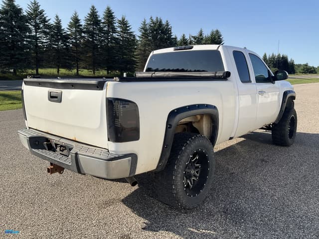 Image of Chevrolet 1500 equipment image 4