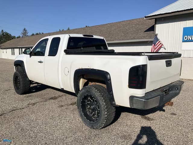 Image of Chevrolet 1500 equipment image 2