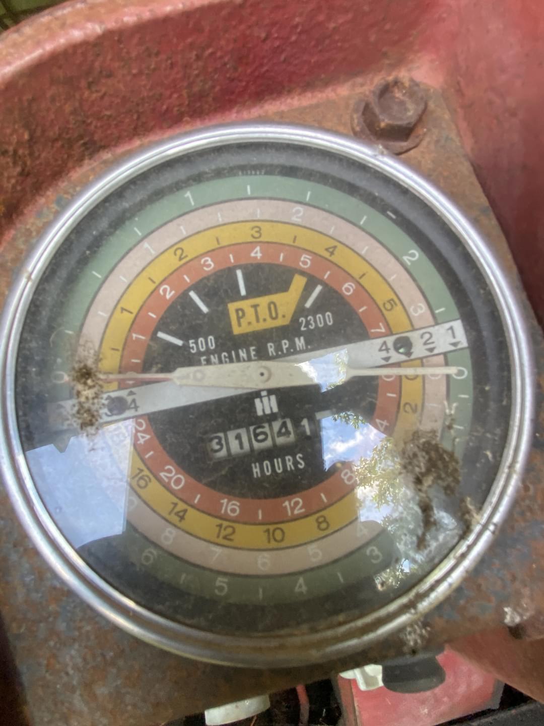 Image of International Harvester 706 Image 1