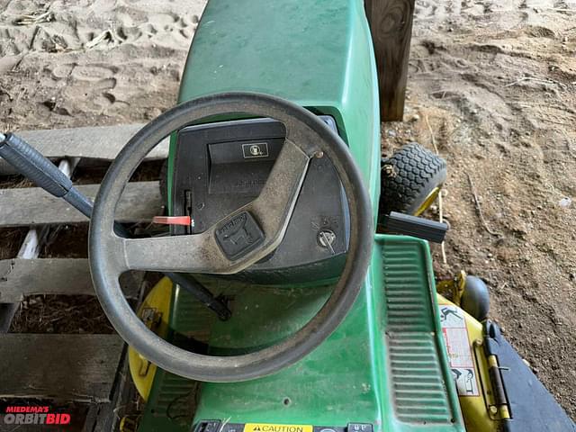 Image of John Deere 160 equipment image 4