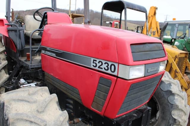 Image of Case IH 5230 equipment image 4