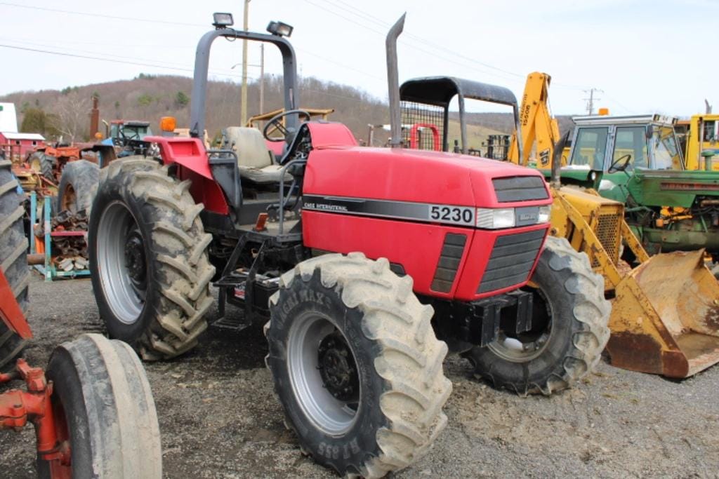 Case IH 5230 Equipment Image0