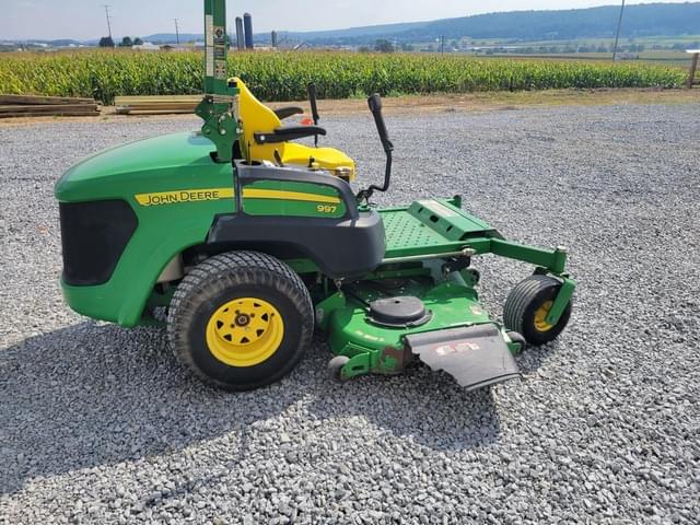 Image of John Deere 997 equipment image 3