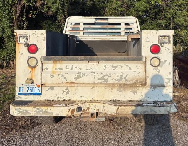 Image of Ford F-350 equipment image 1