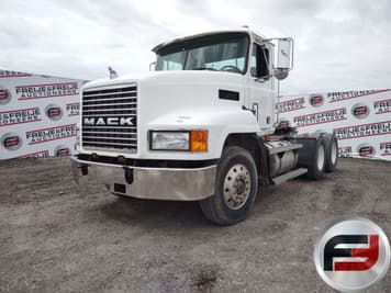 Main image Mack CH613