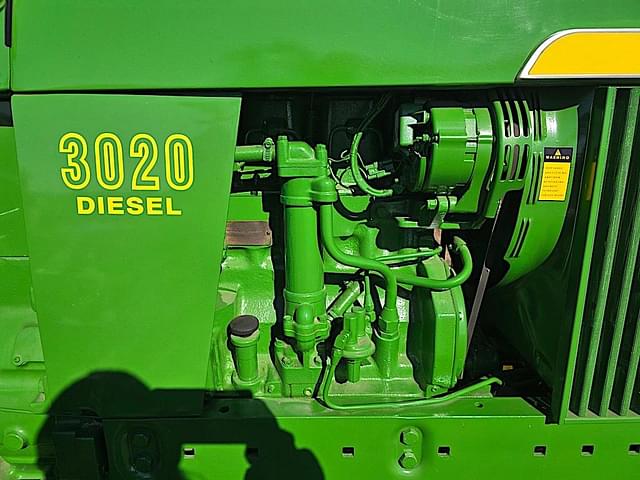 Image of John Deere 3020 equipment image 3