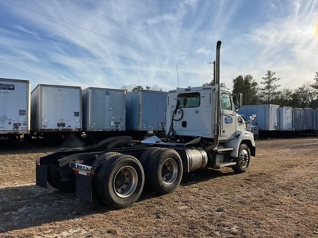 Image of Western Star 4700 equipment image 4