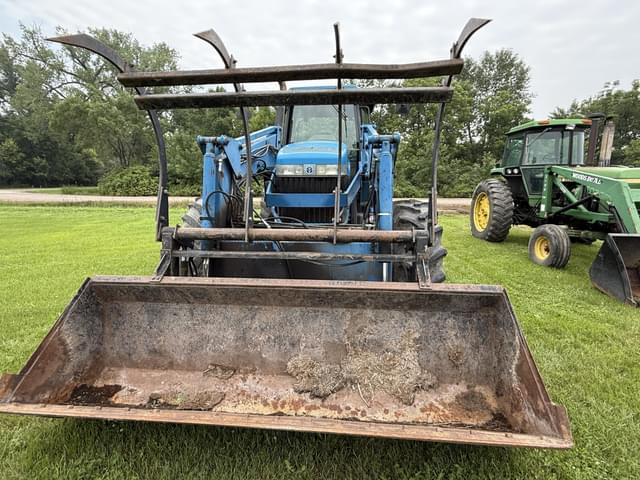 Image of New Holland 8970 equipment image 3