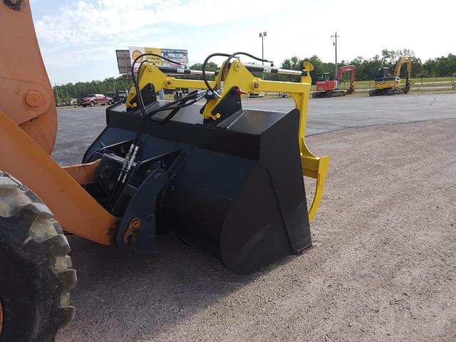 Image of Undetermined Grapple Bucket equipment image 4