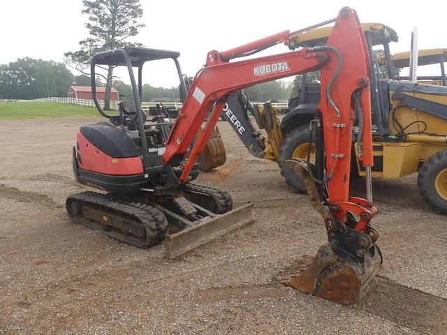 Image of Kubota KX71 equipment image 1