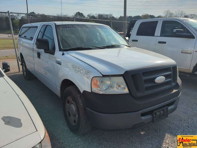 Image of Ford F-150 equipment image 1