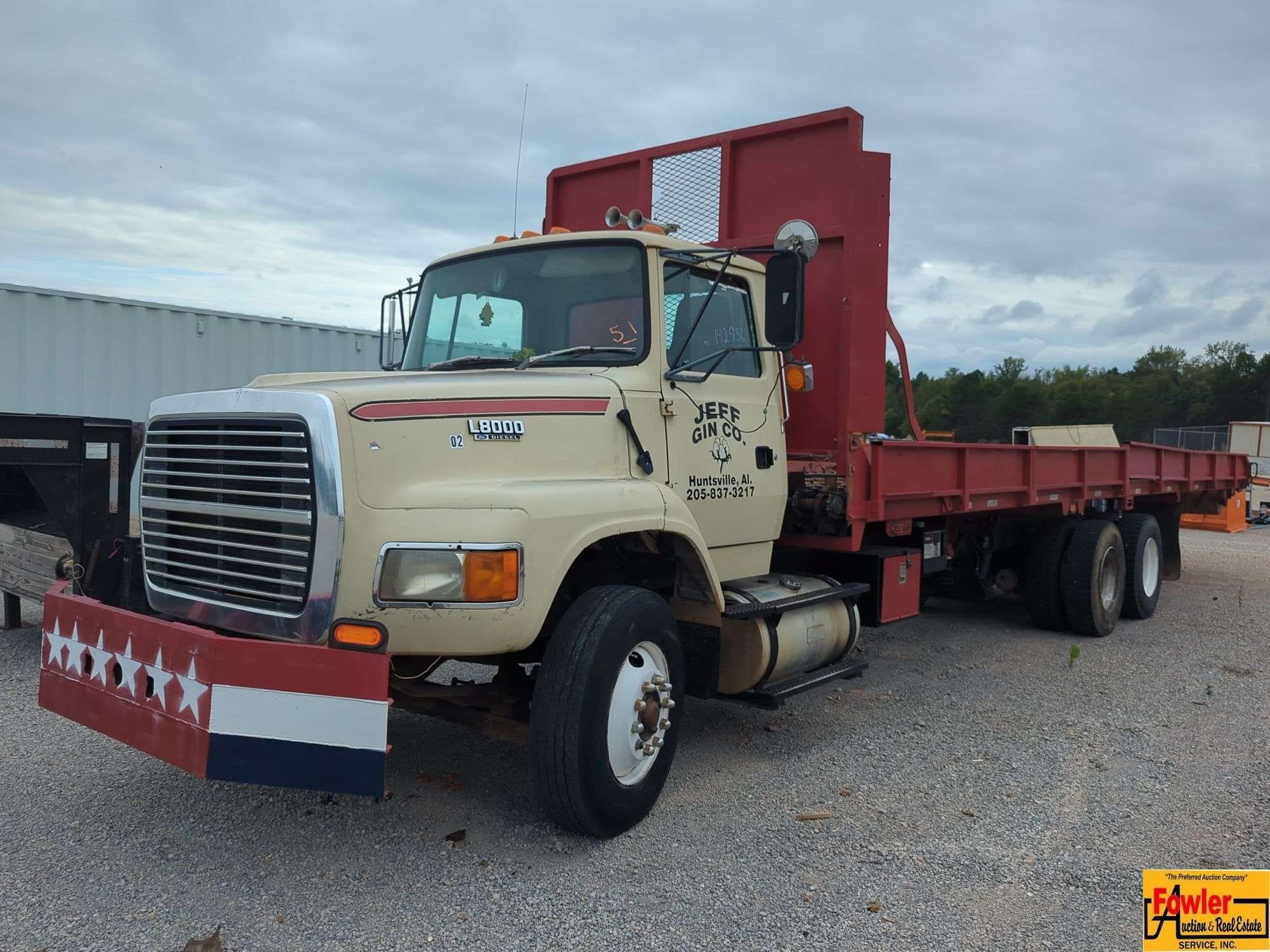 1994 Ford L8000 Equipment Image0