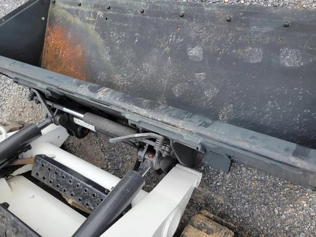 Image of Bobcat T300 equipment image 3
