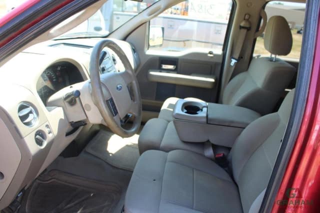 Image of Ford F-150 equipment image 4
