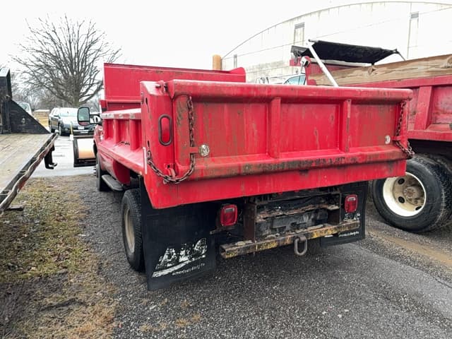 Image of Ford F-350 equipment image 3