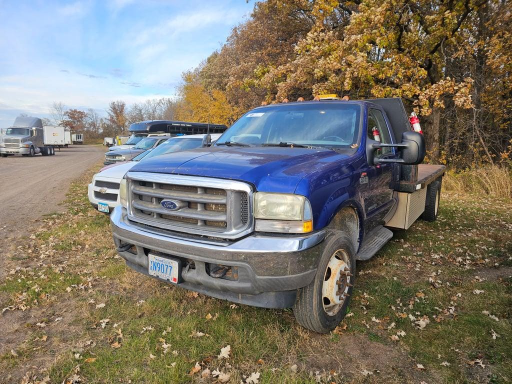 2003 Ford F-450 Equipment Image0