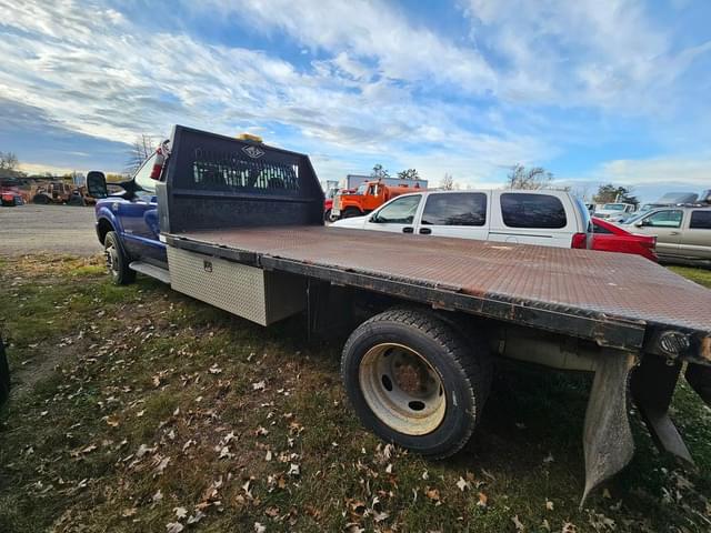 Image of Ford F-450 equipment image 2