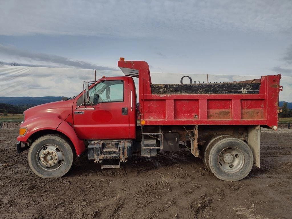 Ford F-650 Equipment Image0