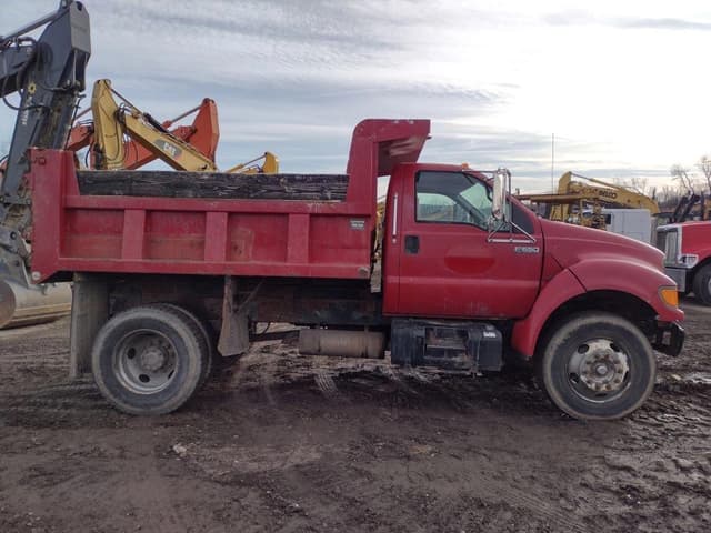 Image of Ford F-650 equipment image 2