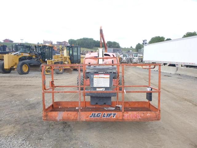 Image of JLG 400S equipment image 3