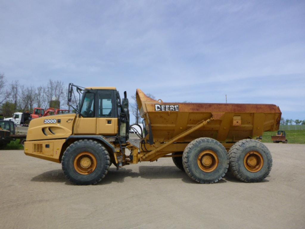 Main image John Deere 300D