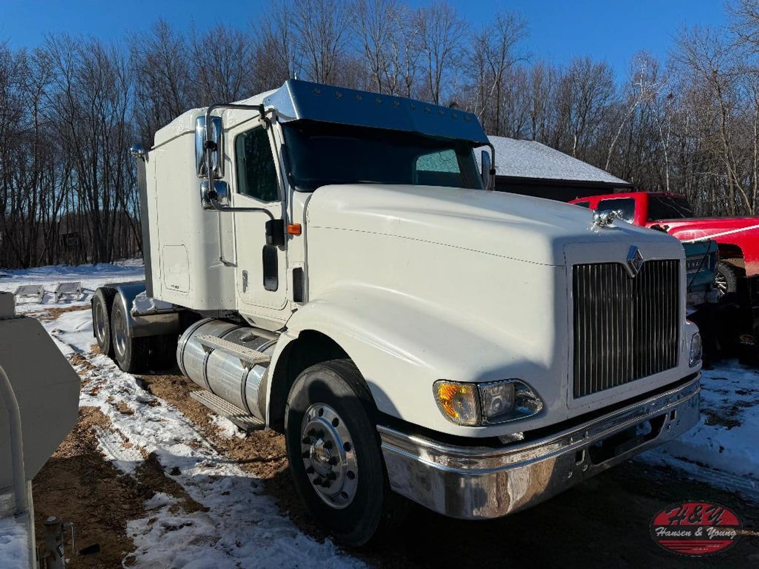 2000 International 9400i Equipment Image0