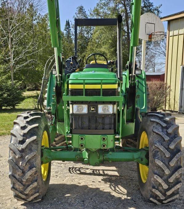 Image of John Deere 6110 equipment image 3