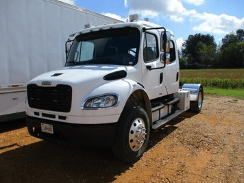 Main image Freightliner Business Class M2