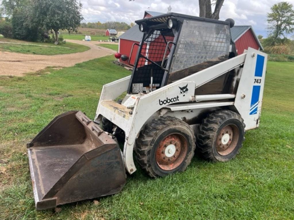 Main image Bobcat 743