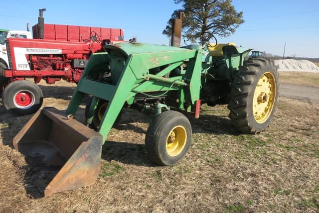 Image of John Deere 3020 equipment image 1