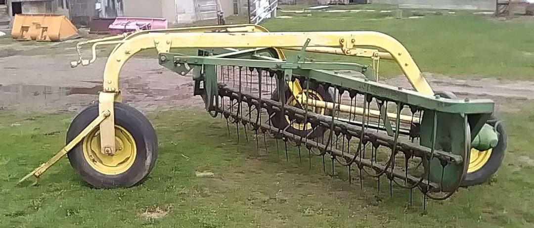 Image of John Deere 640 Image 1