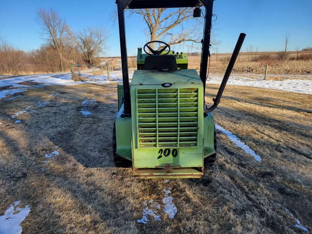 Image of Swinger 200 equipment image 1