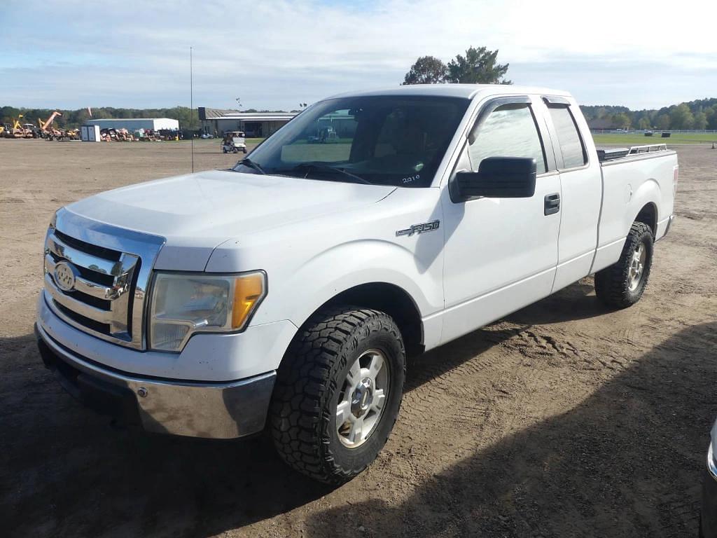 Image of Ford F-150 Primary image