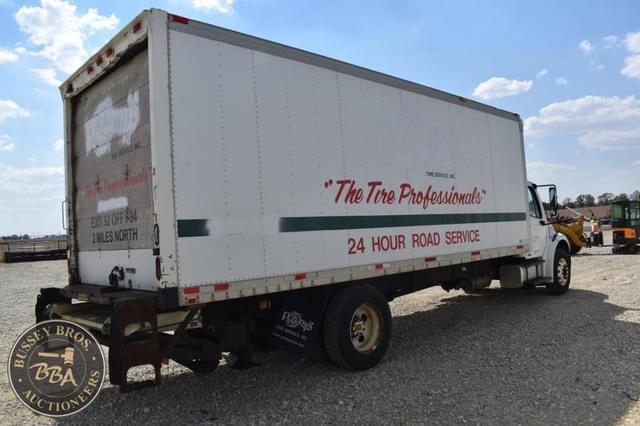 Image of Freightliner Business Class M2 equipment image 4