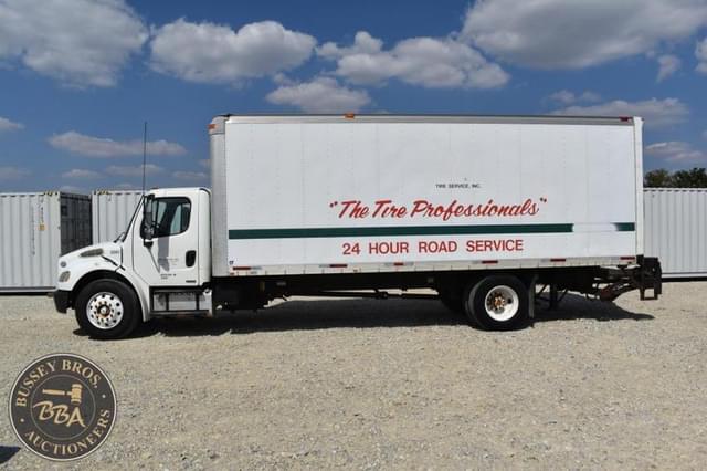 Image of Freightliner Business Class M2 equipment image 1