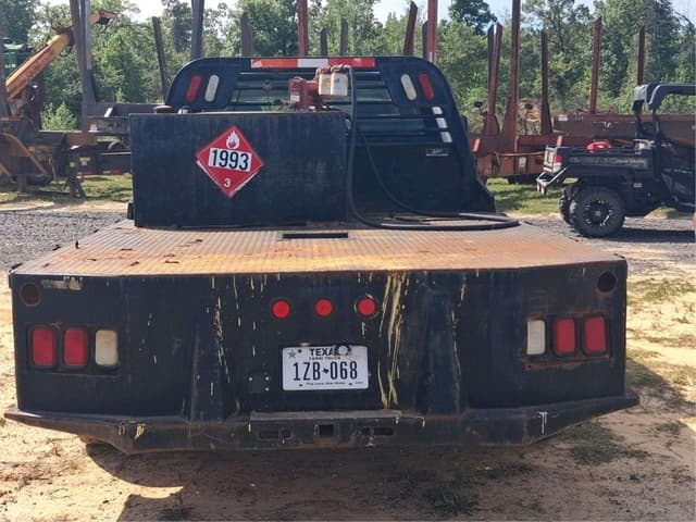 Image of Chevrolet 3500 equipment image 1