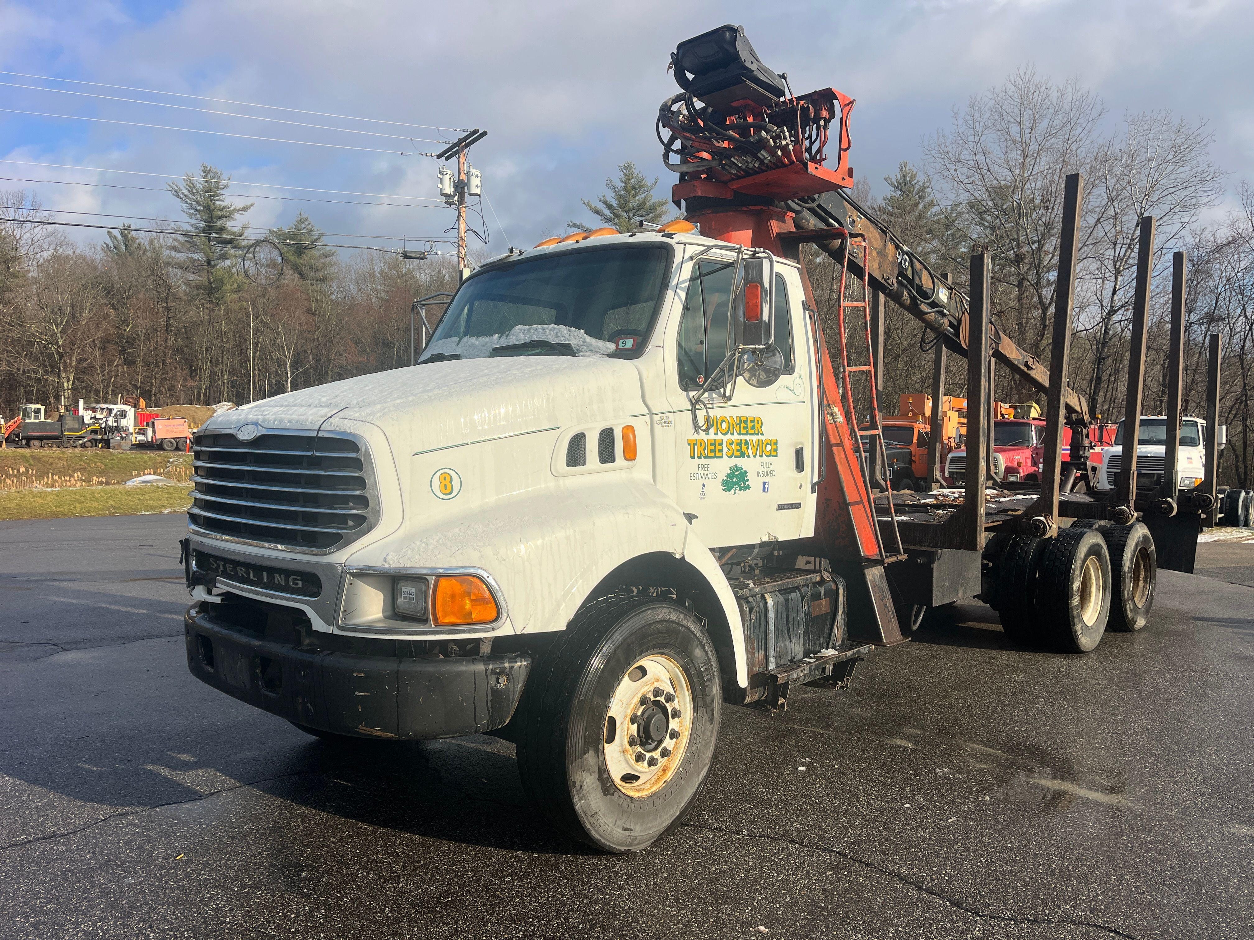 Main image Sterling L8500