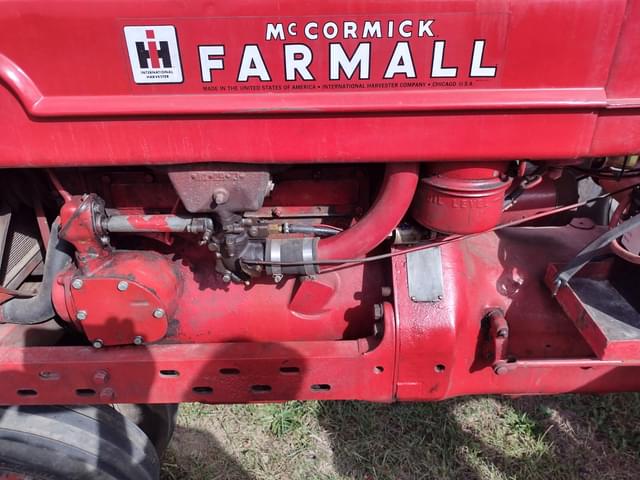 Image of Farmall H equipment image 4