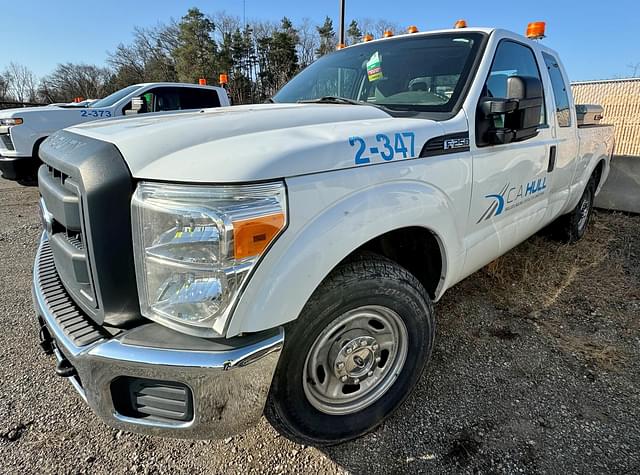 Image of Ford F-250 equipment image 2