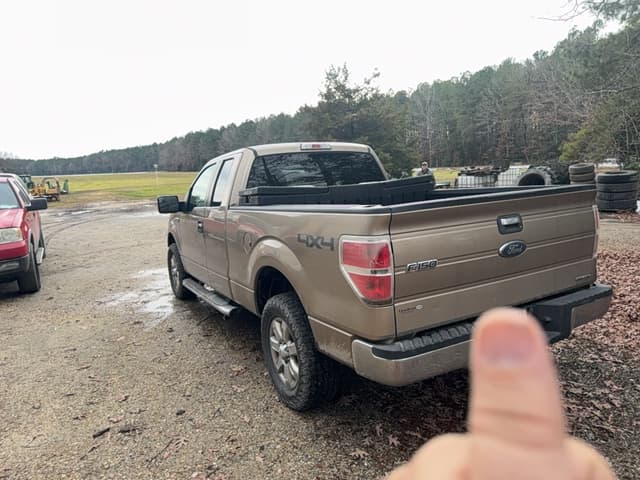 Image of Ford F-150 equipment image 4