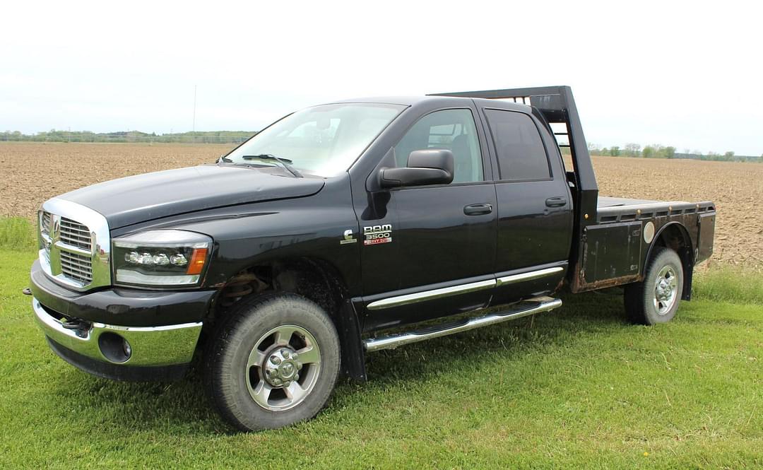 Image of Dodge Ram 3500 Primary image