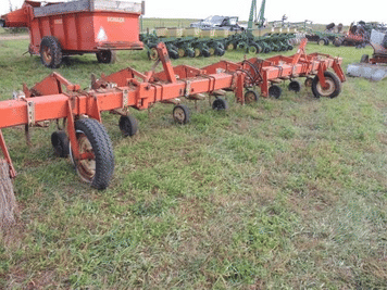 Main image International Harvester 133