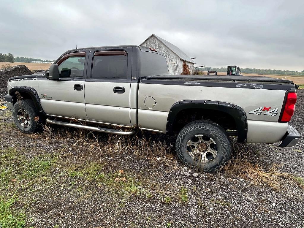 Image of Chevrolet 2500 Image 1